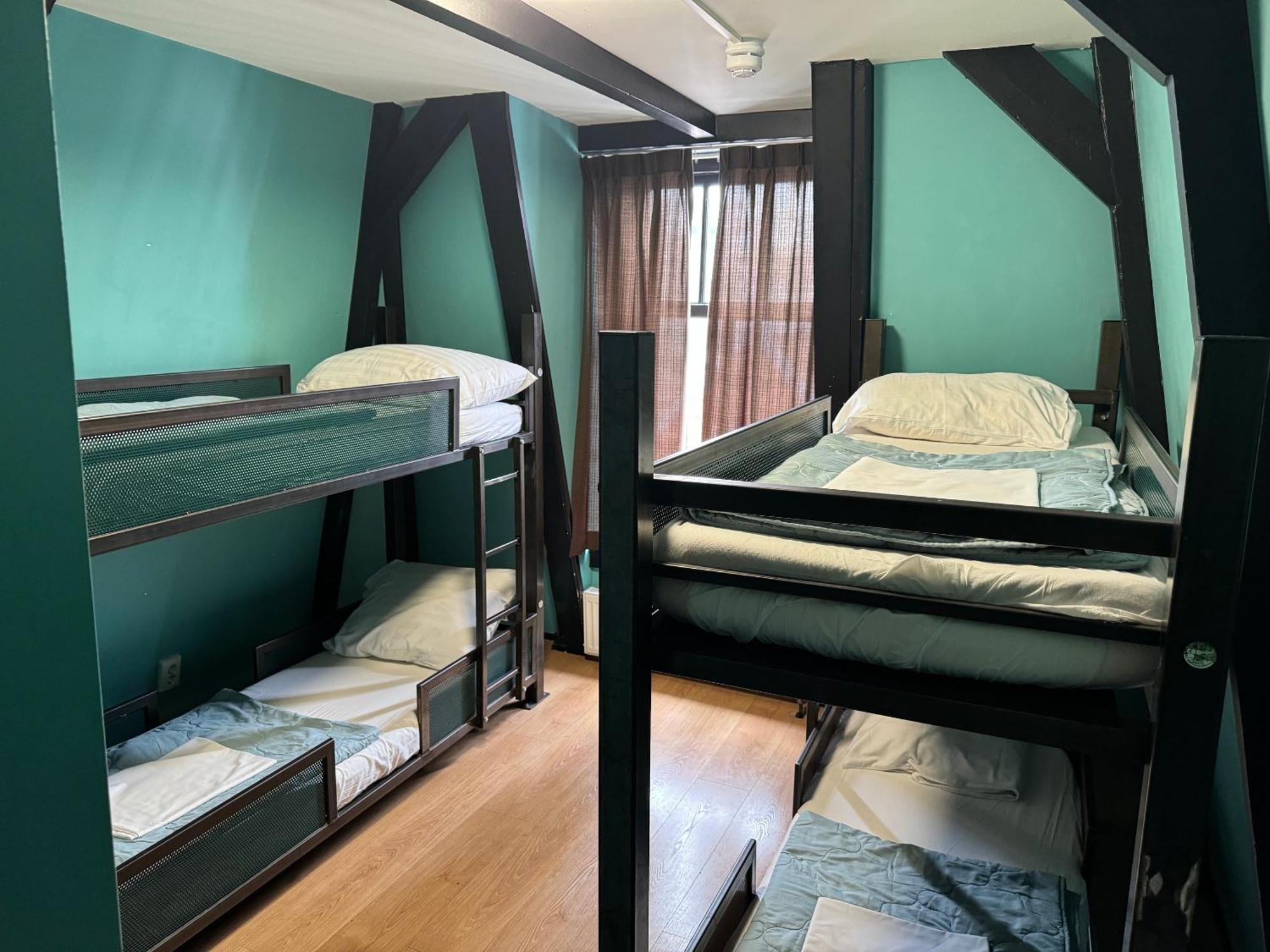 Amsterdam Hostel Uptown Dış mekan fotoğraf